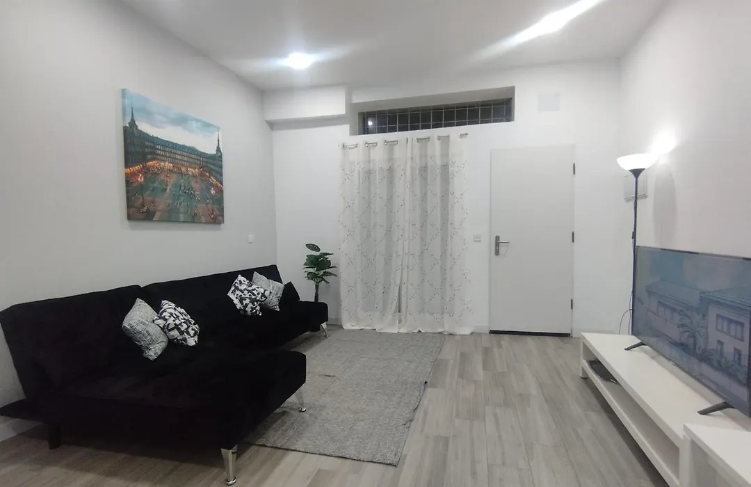 Apartamento HM en Vista Alegre Madrid-1